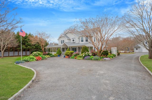 300 Private Road 8, Cutchogue, NY 11935