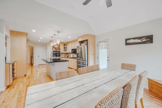 300 Private Road 8, Cutchogue, NY 11935