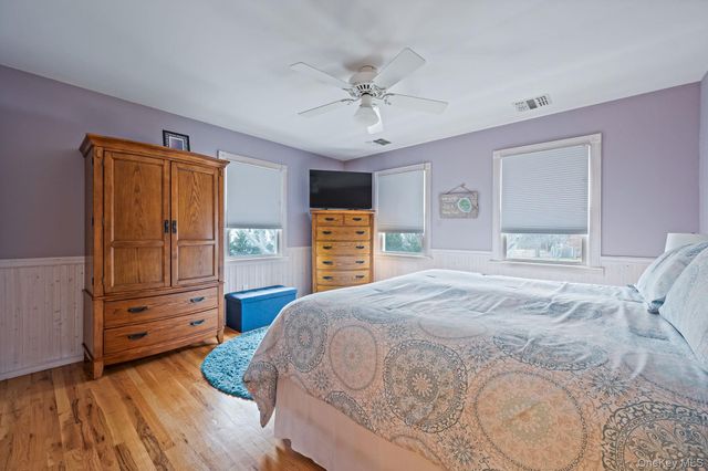 300 Private Road 8, Cutchogue, NY 11935