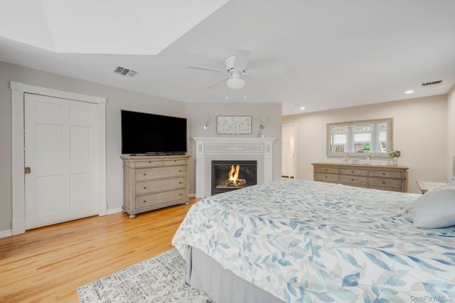 300 Private Road 8, Cutchogue, NY 11935