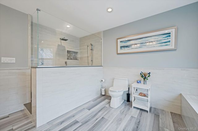 300 Private Road 8, Cutchogue, NY 11935