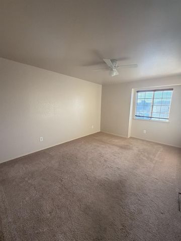 209 Fairwood Dr, Oakdale, CA 95361