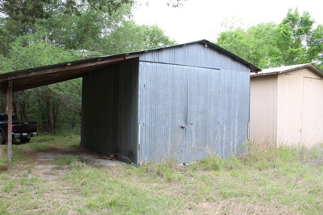 16104 SE County Road 2390, Streetman, TX 75859