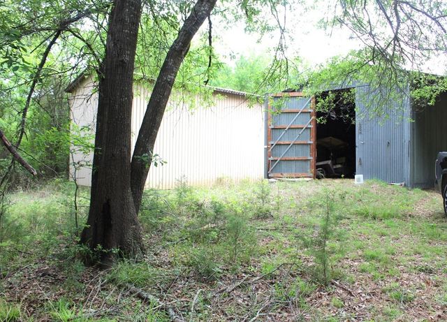 16104 SE County Road 2390, Streetman, TX 75859