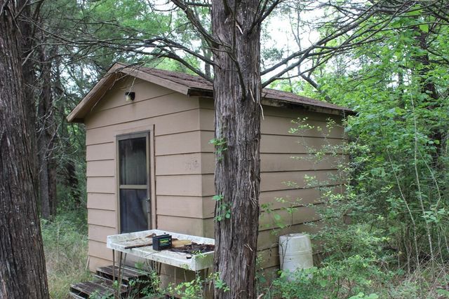 16104 SE County Road 2390, Streetman, TX 75859