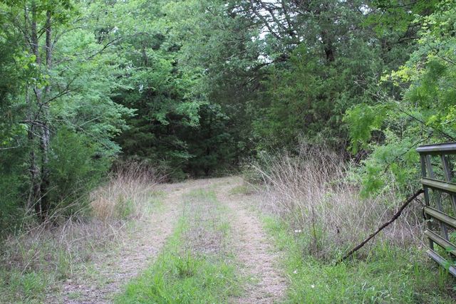 16104 SE County Road 2390, Streetman, TX 75859