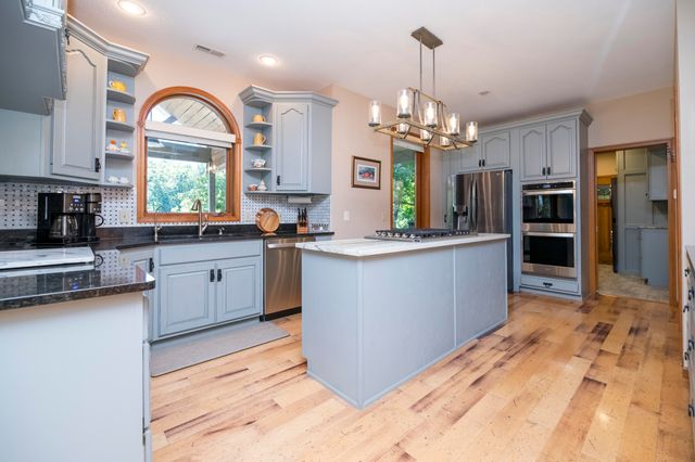 6775 W BRUCE LN, Harrisburg, MO 65256