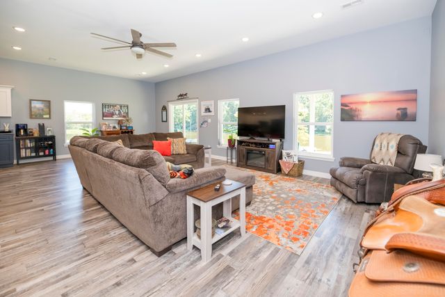 6775 W BRUCE LN, Harrisburg, MO 65256