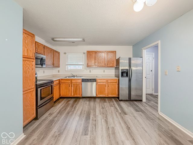 11720 E 10th Street, Indianapolis, IN 46229