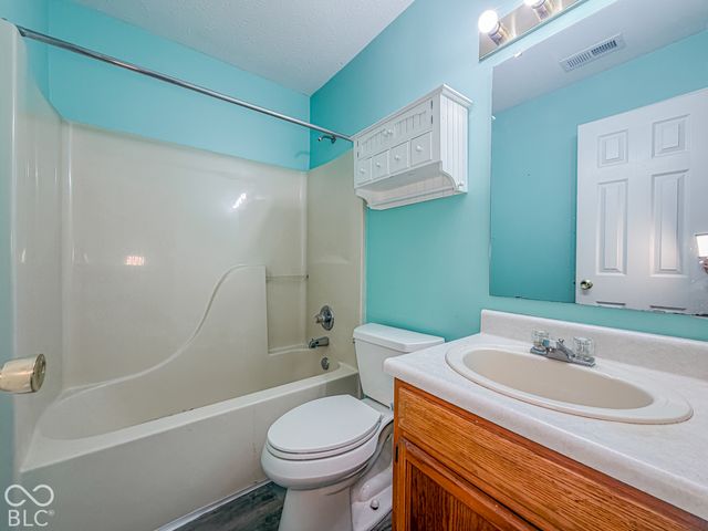 11720 E 10th Street, Indianapolis, IN 46229