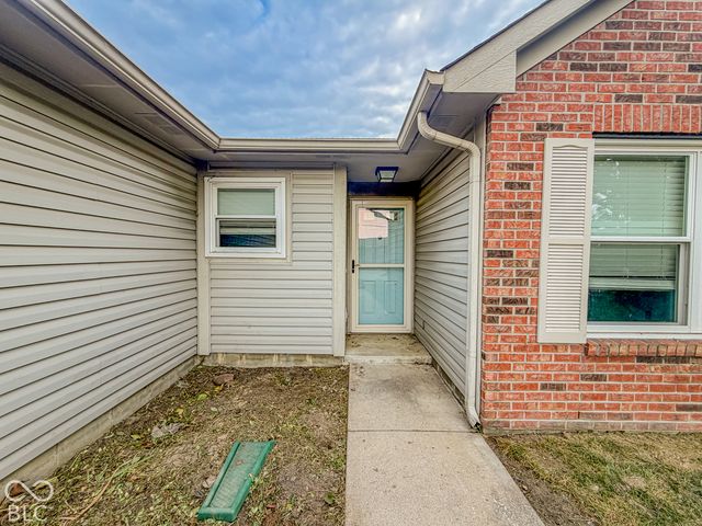 11720 E 10th Street, Indianapolis, IN 46229