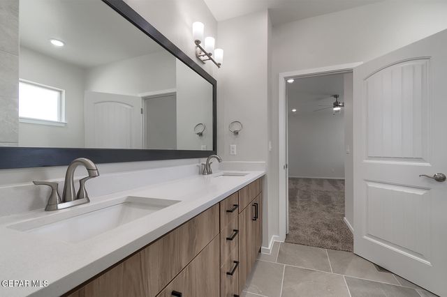 15200 Ambition Avenue, El Paso, TX 79938