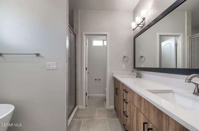 15200 Ambition Avenue, El Paso, TX 79938