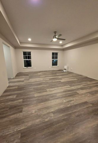 8184 SKYSTONE LOOP, Manassas Park, VA 20111