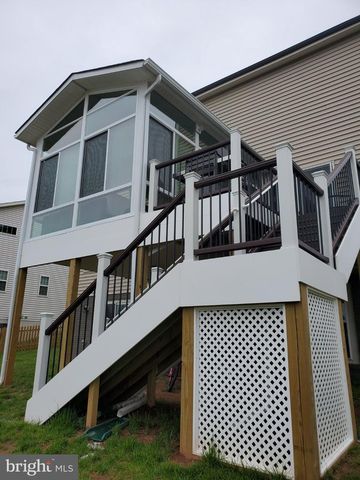 8184 SKYSTONE LOOP, Manassas Park, VA 20111