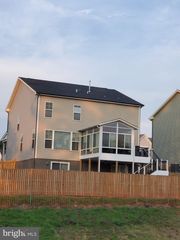 8184 SKYSTONE LOOP, Manassas Park, VA 20111