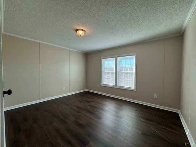 5532 Watt Abbitt Road, Appomattox, VA 24522