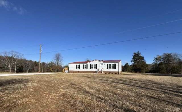 5532 Watt Abbitt Road, Appomattox, VA 24522