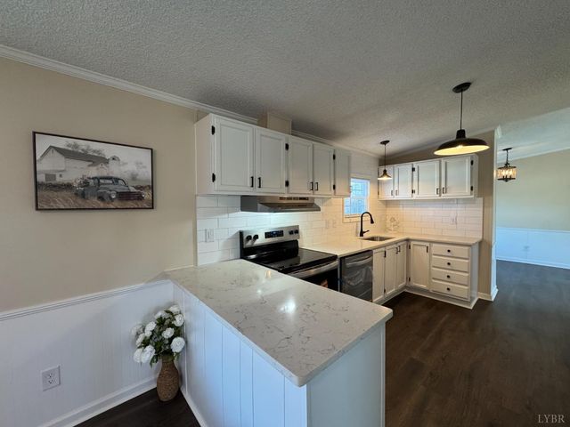 5532 Watt Abbitt Road, Appomattox, VA 24522