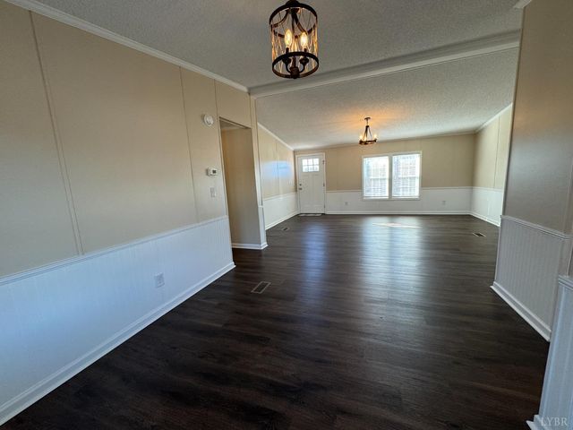 5532 Watt Abbitt Road, Appomattox, VA 24522