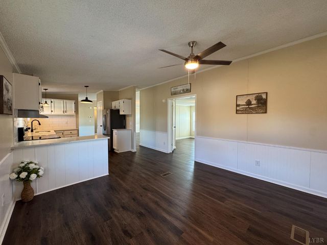 5532 Watt Abbitt Road, Appomattox, VA 24522