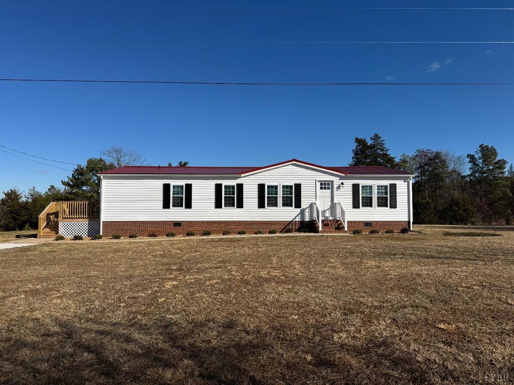 5532 Watt Abbitt Road, Appomattox, VA 24522