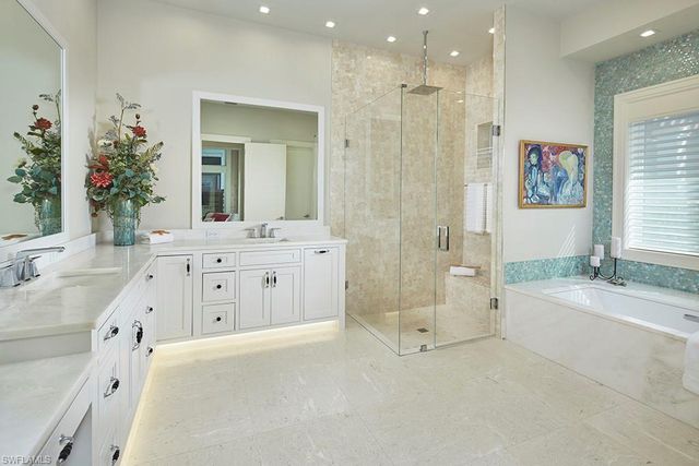 803 Shadow Lake LN, Naples, FL 34108