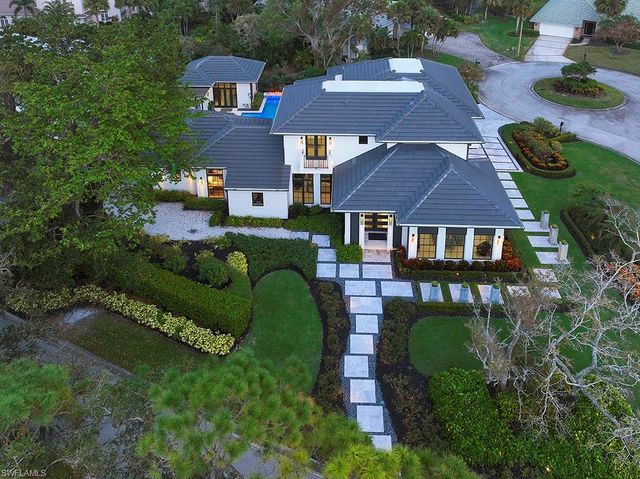 803 Shadow Lake LN, Naples, FL 34108