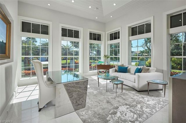 803 Shadow Lake LN, Naples, FL 34108