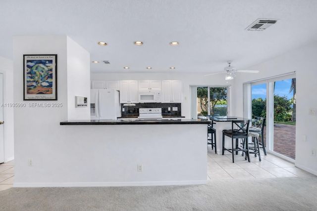 1981 NW 178th Ter, Pembroke Pines, FL 33029