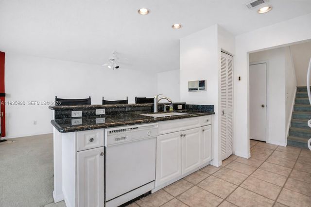 1981 NW 178th Ter, Pembroke Pines, FL 33029