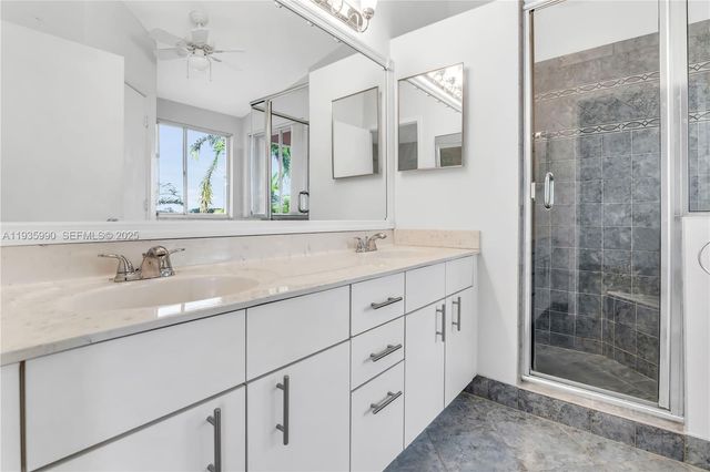 1981 NW 178th Ter, Pembroke Pines, FL 33029