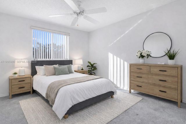 1981 NW 178th Ter, Pembroke Pines, FL 33029