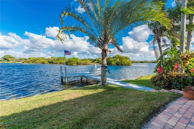 1981 NW 178th Ter, Pembroke Pines, FL 33029