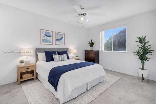 1981 NW 178th Ter, Pembroke Pines, FL 33029