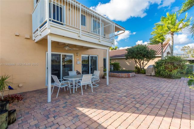 1981 NW 178th Ter, Pembroke Pines, FL 33029