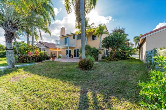 1981 NW 178th Ter, Pembroke Pines, FL 33029