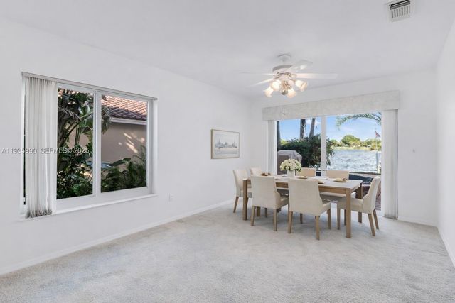 1981 NW 178th Ter, Pembroke Pines, FL 33029