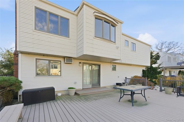 613 Smith Place, Oceanside, NY 11572