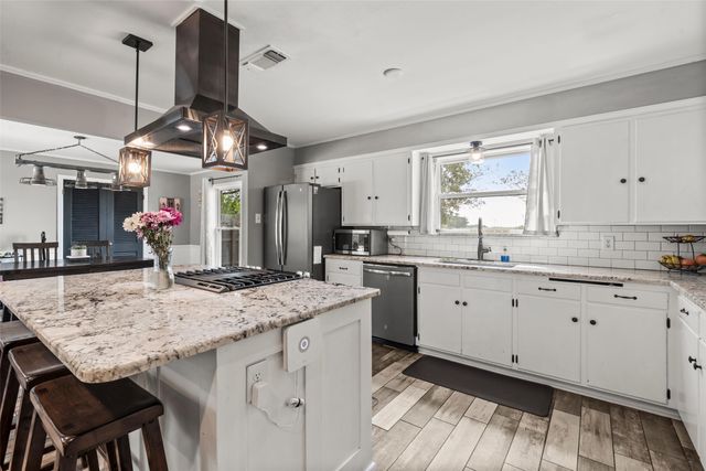 1348 Fm 434, Chilton, TX 76632