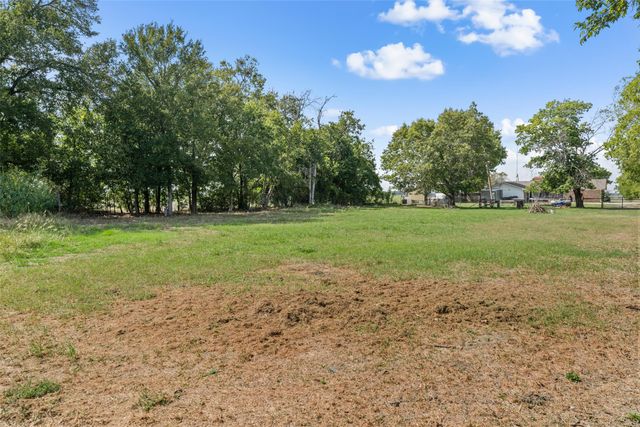 1348 Fm 434, Chilton, TX 76632