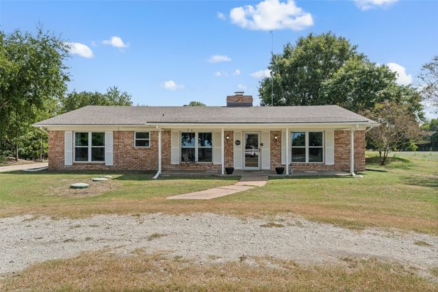 1348 Fm 434, Chilton, TX 76632