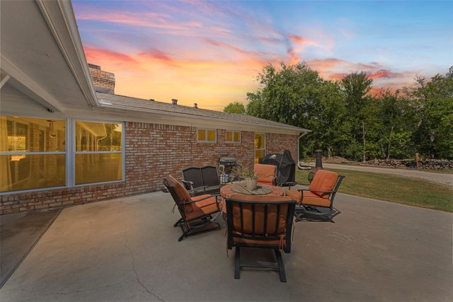 1348 Fm 434, Chilton, TX 76632