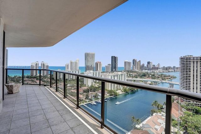 19667 Turnberry Way 26B, Aventura, FL 33180