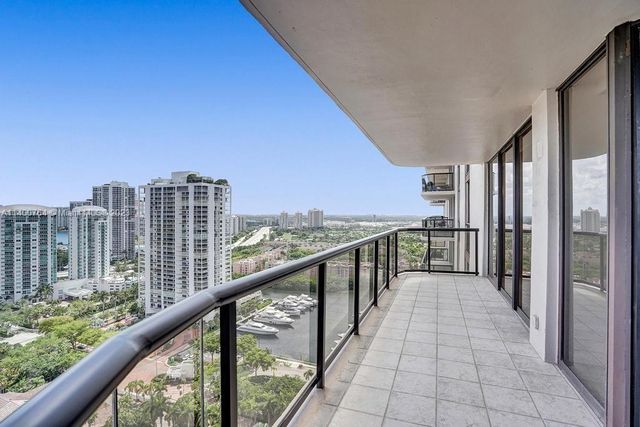 19667 Turnberry Way 26B, Aventura, FL 33180