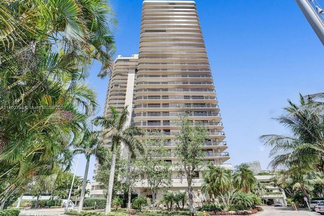 19667 Turnberry Way 26B, Aventura, FL 33180