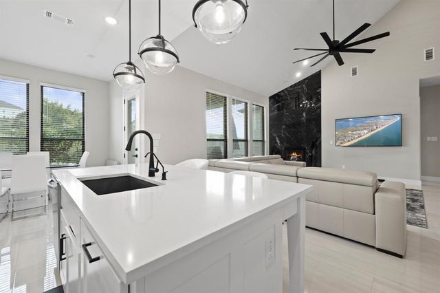 1008 Willie Ranch WAY, Leander, TX 78641