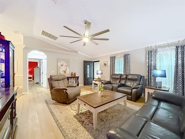 1 REDWOOD RUN COURT, Ocala, FL 34472