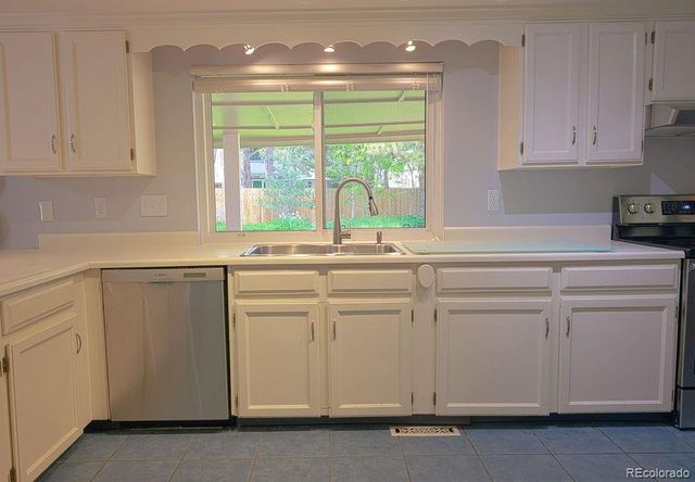 8401 E Long Avenue, Centennial, CO 80112