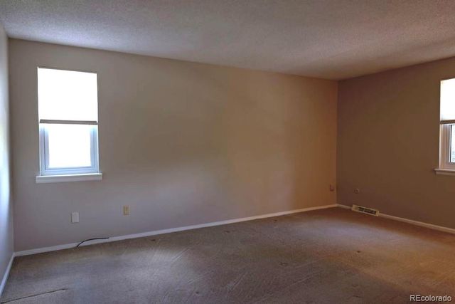 8401 E Long Avenue, Centennial, CO 80112